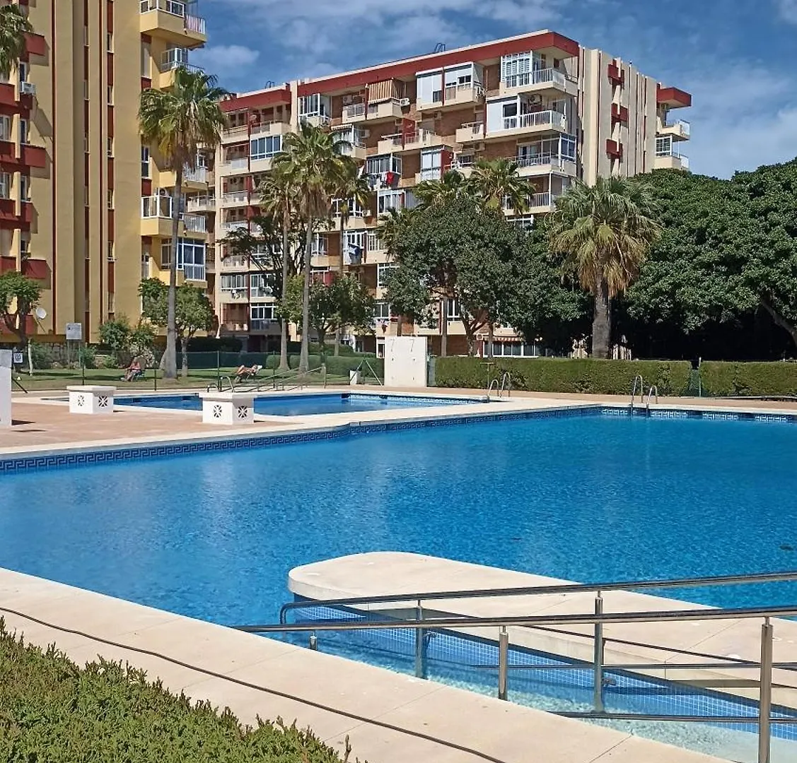 Bonito Y Moderno Estudio Con Vistas Al Mar Benalmádena 0*,